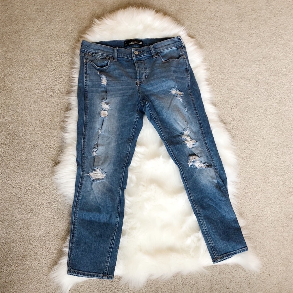 Hollister Distressed Medium Wash Boyfriend Jean